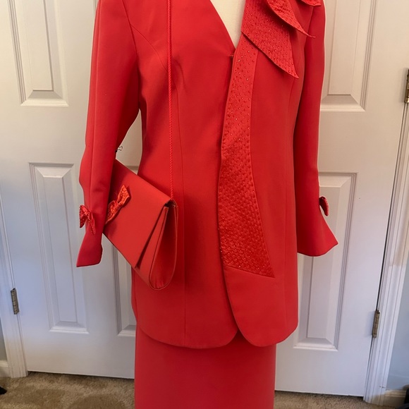 Milano Coral Suit Dress with modesty piece, Beading on Jacket and Handbag - Picture 2 of 7